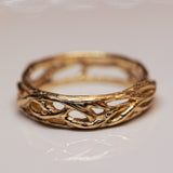 Vine branches gold ring