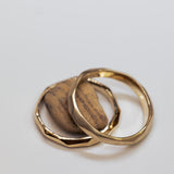 Faceted Wedding Ring Set with Flowing Movement