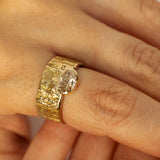 Untamed- Veins Texture with Chamapgne Diamond