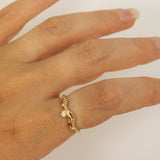 Festive Climbing Branch with White Diamonds