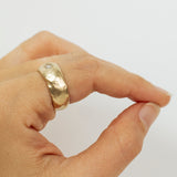 Thick&Wide Raw Band With Oval Champagne Diamond