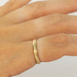 Slim Straight Edges faceted Band