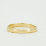 Slim Straight Edges faceted Band