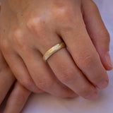 Medium-Width Tree Trunk Ring