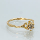 Symmetric Spreading Branch Ring with Champagne Diamond