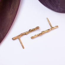 Load image into Gallery viewer, 14k gold Short branch earrings
