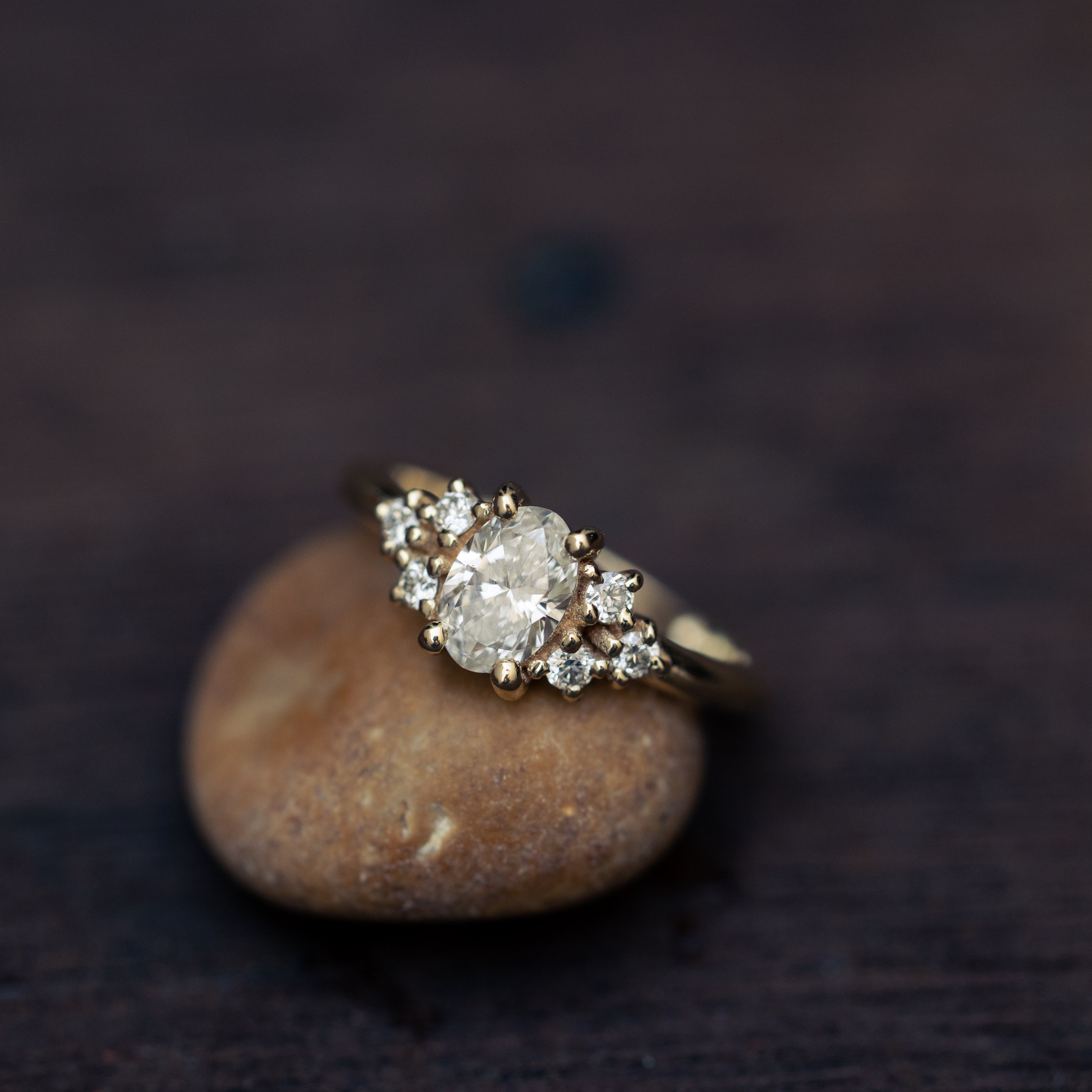 Large Symmetrical Oval Diamond Cluster Ring | Kwintner