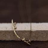 Branch Horn necklace scattered with diamonds