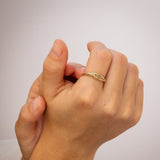 Narrow Passage Concave Ring with Diamonds