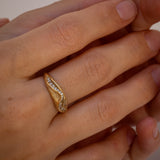 Concave Ring with Diamond Trail Setting