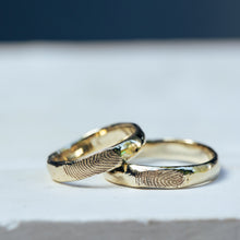 Load image into Gallery viewer, Gentle Square Finger prints wedding gold rings
