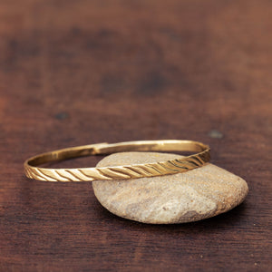 Ripples textured gold bracelet