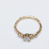 Symmetric white diamond branch ring