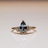 Large montana sapphire & diamonds cluster ring