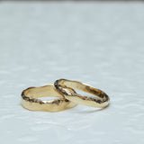 Chisled wedding rings duet