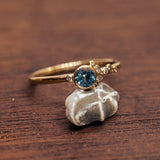 Asymmetrical sapphire and diamonds bubble