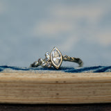 Asymmetric marquise bubble ring