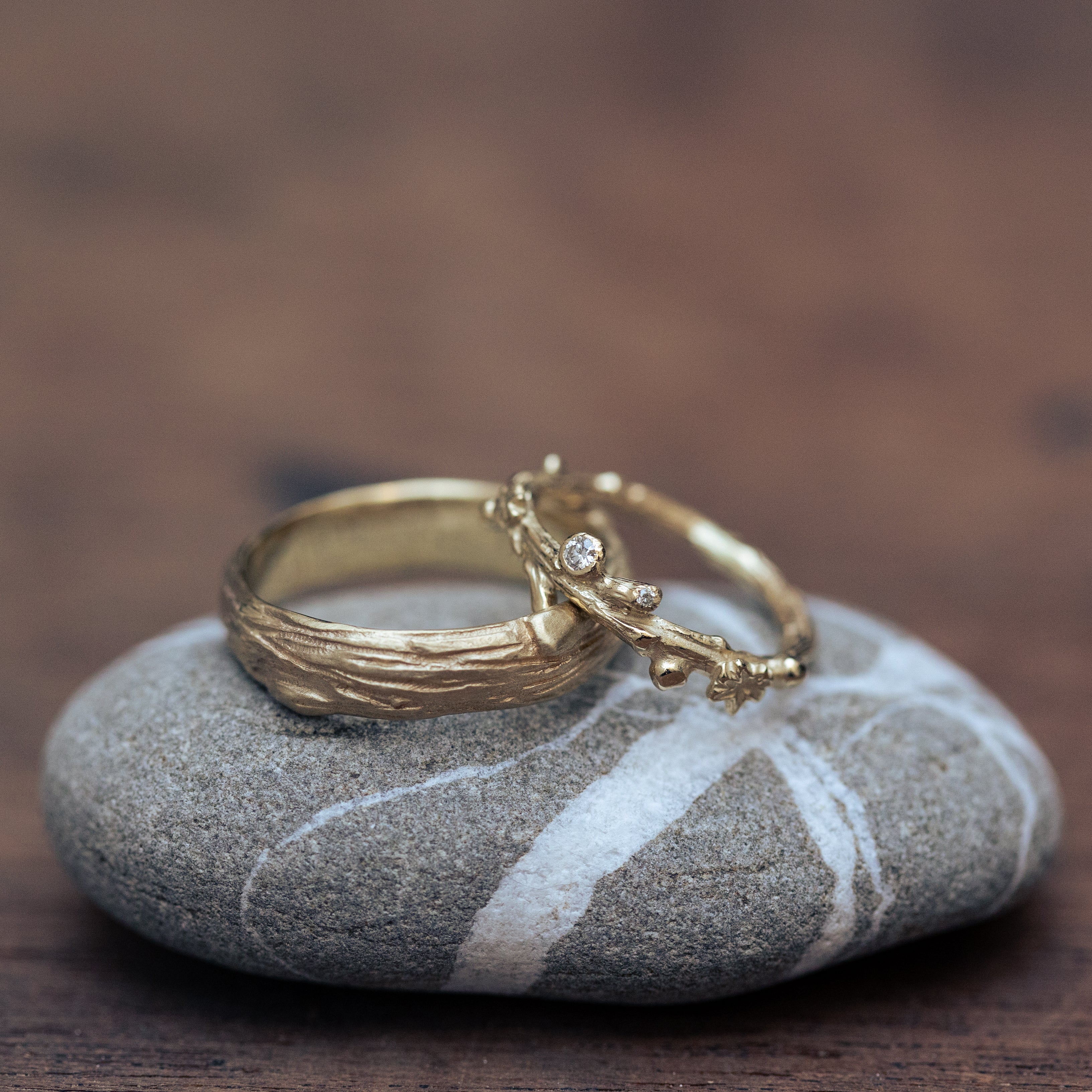 Tree Trunk and Festive Splitting Branch Ring Set | Kwintner