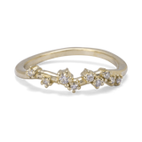 Twinkling Wavy Cluster With White Diamonds