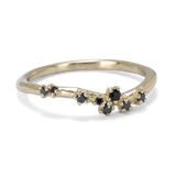 Wavy Cluster With Black Diamonds