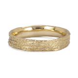 Thin Kernel Texture Gold Ring