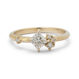 Square Diamond Ring with Asymmetric Cluster Setting