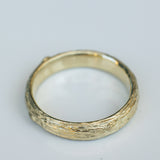 Medium-Width Tree Trunk Ring