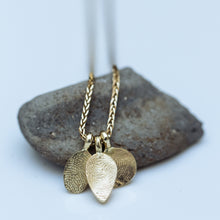 Load image into Gallery viewer, Gold Tri-Finger-print necklace
