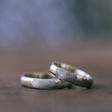 Finger print wedding gold rings