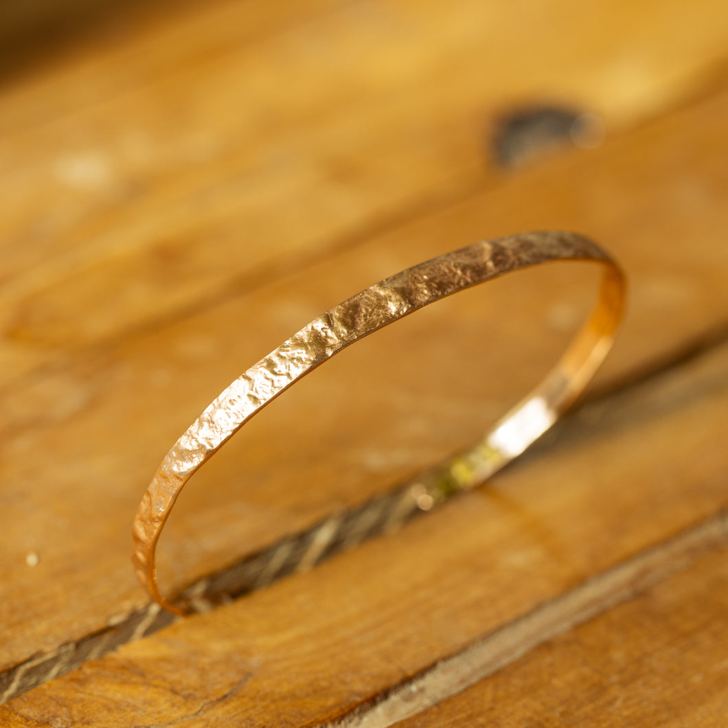 Red gold textured bangle