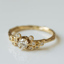Load image into Gallery viewer, Bubbly diamonds branch ring
