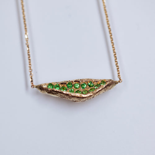 Green Garnet concave necklace