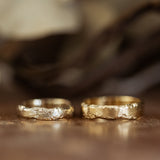 Chiseled gold wedding rings