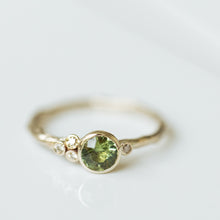 Load image into Gallery viewer, Asymmetric branch ring with green sapphire
