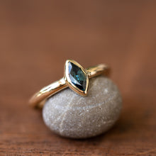 Load image into Gallery viewer, Parti Marquise raw ring

