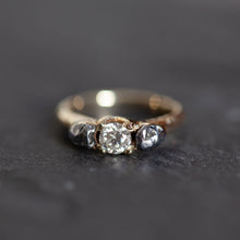 Load image into Gallery viewer, Meteorite satellite diamond ring
