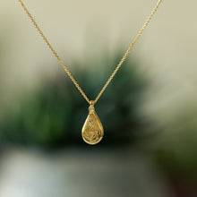 Load image into Gallery viewer, Drop fingerprint necklace
