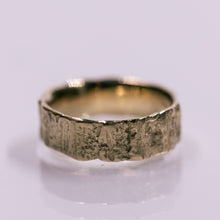 Load image into Gallery viewer, Tree stump gold ring

