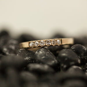 6 stone gold ring