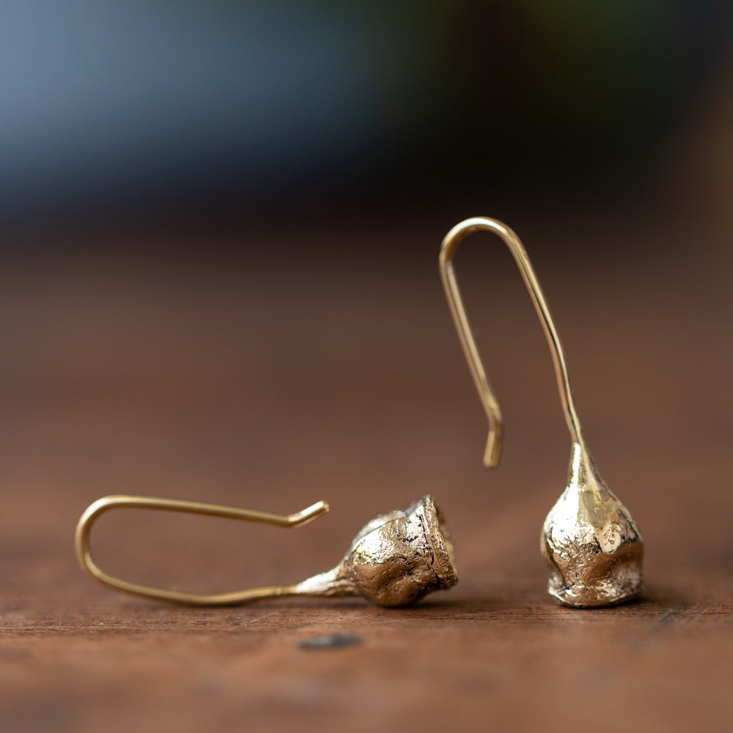Cone gold earrings