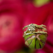 Load image into Gallery viewer, Cross branches Solitaire engagement ring
