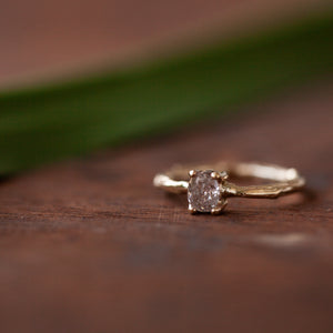 Oval diamond Branch ring