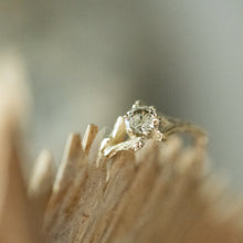 Load image into Gallery viewer, Spread branch diamond engagement ring
