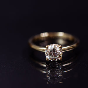 One carat solitaire diamond ring