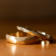 Load image into Gallery viewer, Faceted couple gold rings
