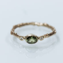 Load image into Gallery viewer, Green sapphire solitaire branch ring
