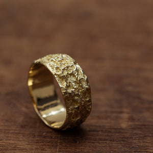 Soil gold ring