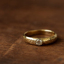 Load image into Gallery viewer, Chunky diamond ring
