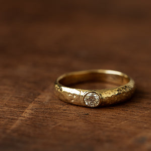 Chunky diamond ring