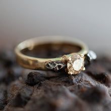 Load image into Gallery viewer, Meteorites tri-stone ring
